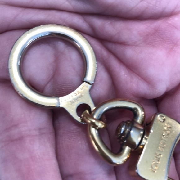 SOLD. Louis Vuitton strap extender - Picture 7 of 8